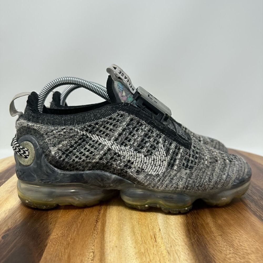 Nike Air Vapormax 2020 Flyknit Oreo Shoes Women CT1933-002 Sneakers Size 8.5